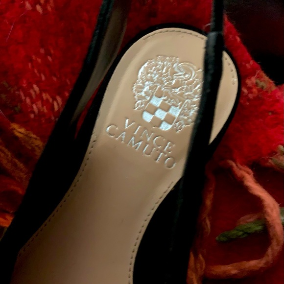 Beautiful Black Suede Vince Camuto Matilda sling back, size 6 - Picture 7 of 10